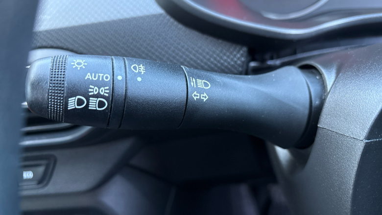 Dacia Sandero 1.0 TCe Essential 5dr Bi Fuel Hatchback